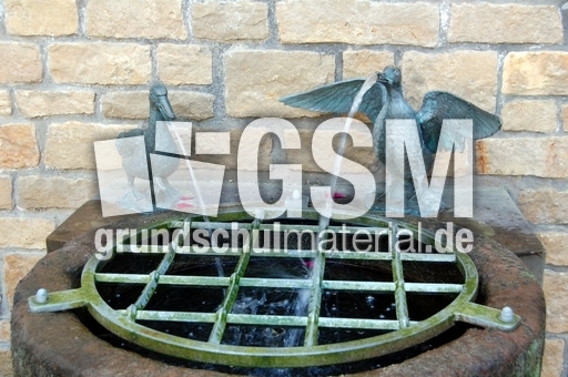 Entenbrunnen Traben Trarbach.JPG